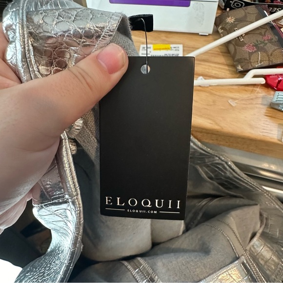 NEW Eloquii Metallic Silver Faux Leather Zip Front Skirt Size 22 - Picture 5 of 7